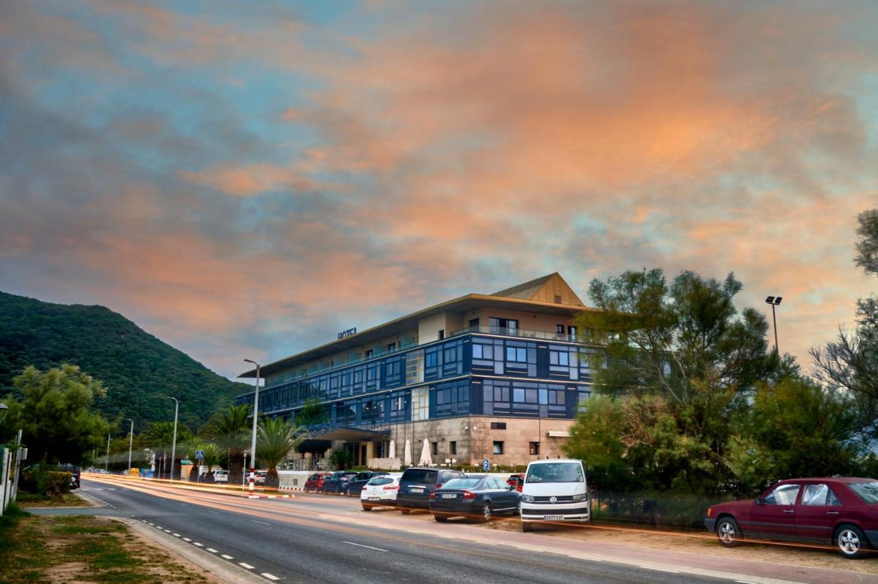 Hotel Juan De La Cosa Santona Exterior photo